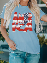 Kurzärmliges T-Shirt mit amerikanischem Monogramm-Print